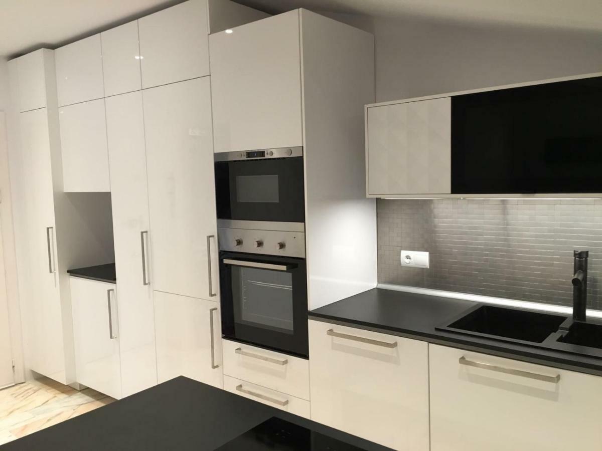 Appartamento Penthouse A6 Parque La Carolina/Carolina Park Marbella Esterno foto