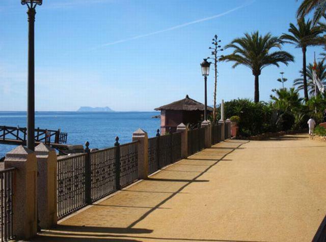 Appartamento Penthouse A6 Parque La Carolina/Carolina Park Marbella Esterno foto